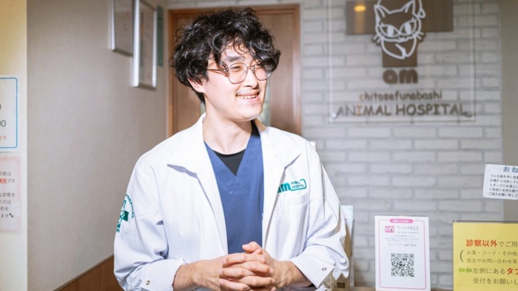 消化器内科を担当する山田拓実先生